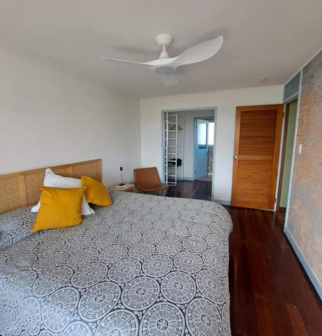 Brisbane 1960S Pool House - Hosted Bed And Breakfast