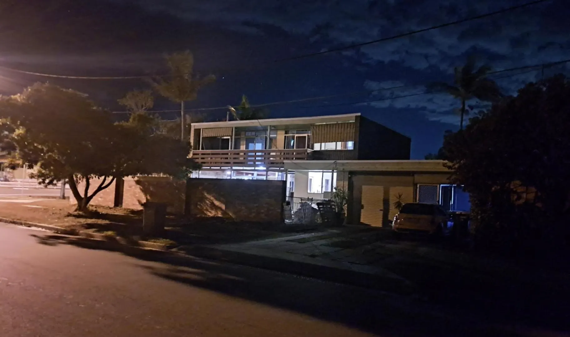 Brisbane 1960S Pool House - Hosted Bed And Breakfast